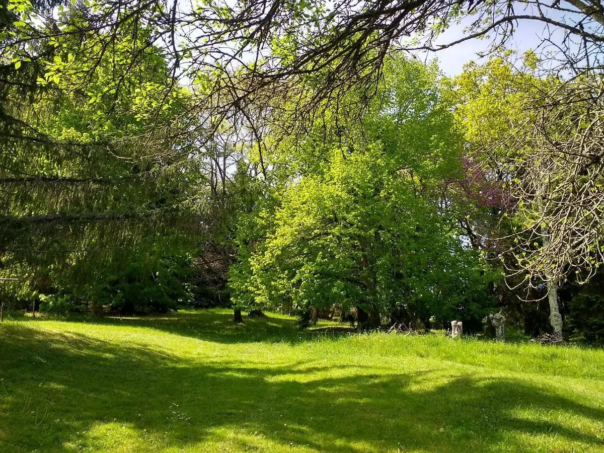 Pyrenees Vue Gite - Vues Fantastique, Parking Gratuit Sur Place & Piscine Saint-Gaudens  Apartment Saint-Gaudens (Haute-Garonne)