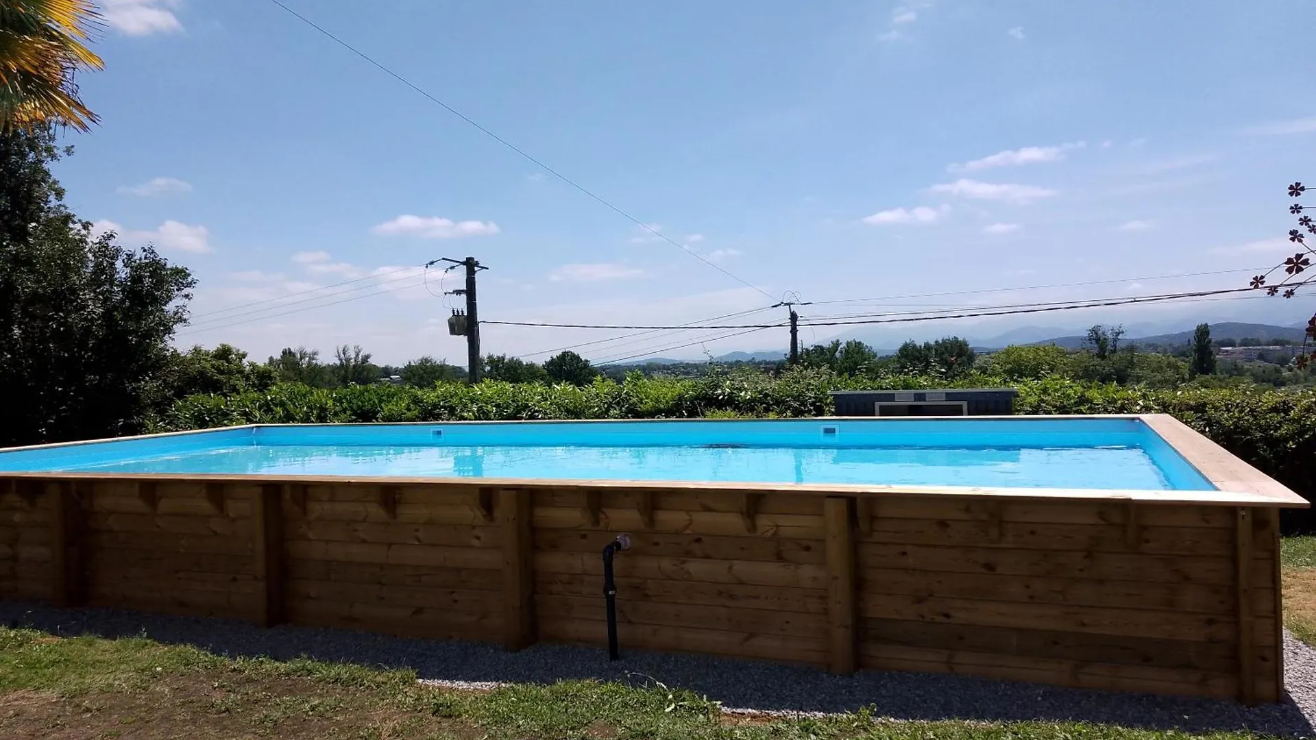 Pyrenees Vue Gite - Vues Fantastique, Parking Gratuit Sur Place & Piscine Saint-Gaudens  Apartment Saint-Gaudens (Haute-Garonne)