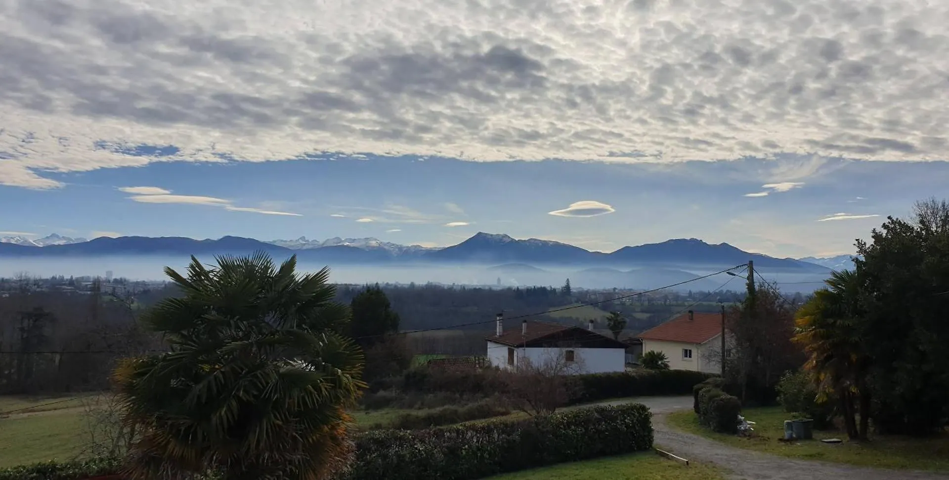 Pyrenees Vue Gite - Vues Fantastique, Parking Gratuit Sur Place & Piscine Saint-Gaudens  France